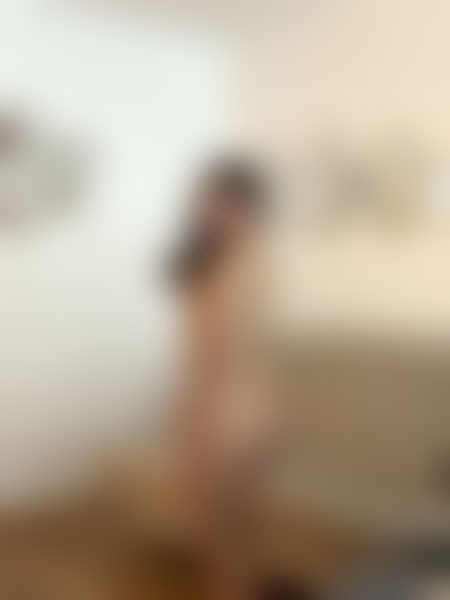 Preview de Little Tina